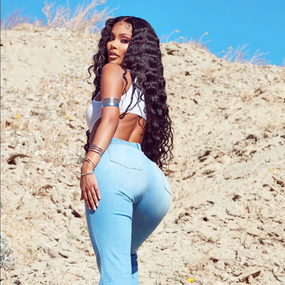 Fashion nova Flare jeans